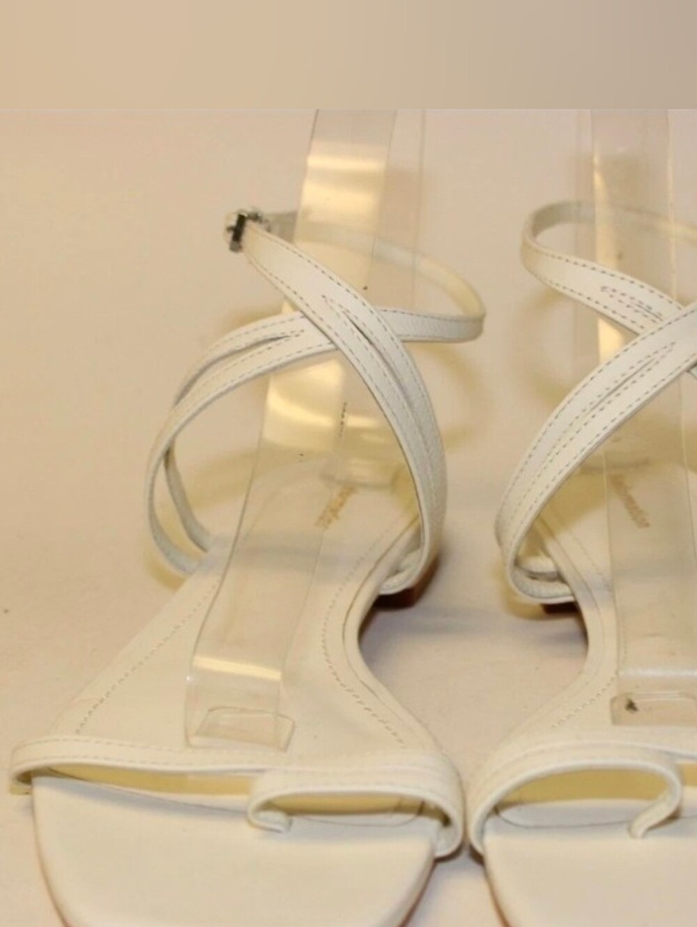 Reformation Sandals NEW White Leather Toe Ring Ankle Strappy Shoes Sandals 8 - Picture 13 of 16